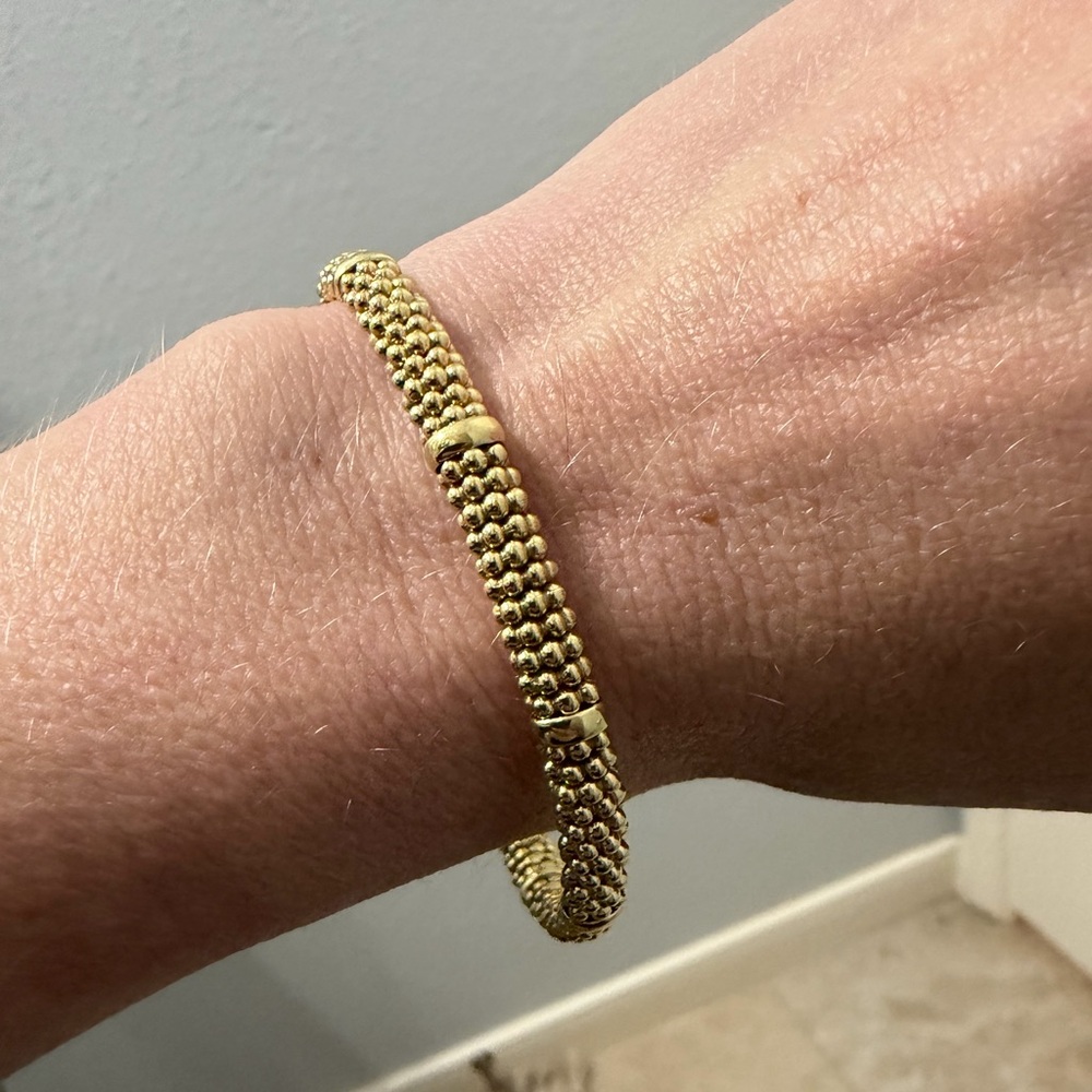 Lagos 18K Gold Station Caviar Bracelet | 6mm | Size M - Picture 2 of 11